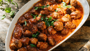 Albondigas en salsa espanola