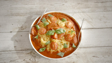 Makaron z dyni z sosem pomidorowym