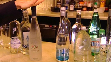 Po co nam woda w butelkach?