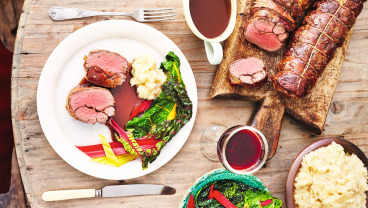 Pieczeń z dziczyzny w prosciutto