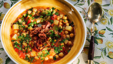 Potaje de garbanzos con jamon