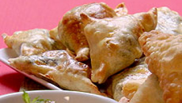 Samosy z nadzieniem warzywnym