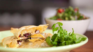 Meksykańskie filo z kurczakiem i serem