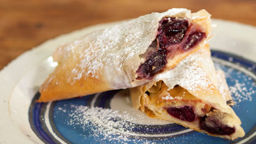 Strudel z wiśniami