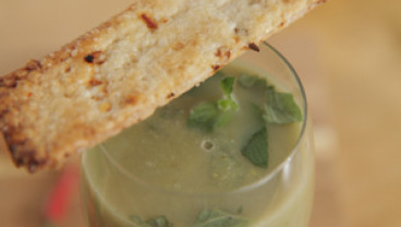 Kremowy chłodnik z bobu