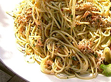 Spaghettini z krabem, cytryną i chili