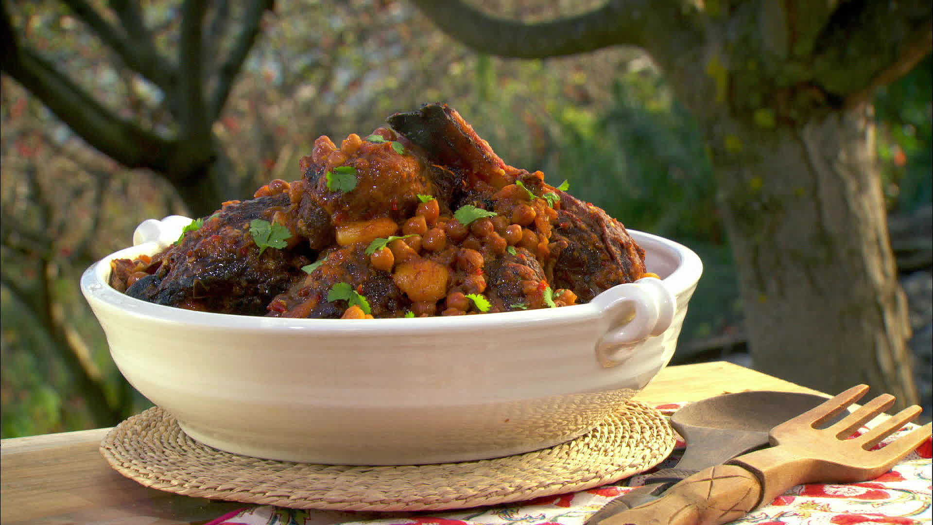 Tagine z jagnięciną i ciecierzycą