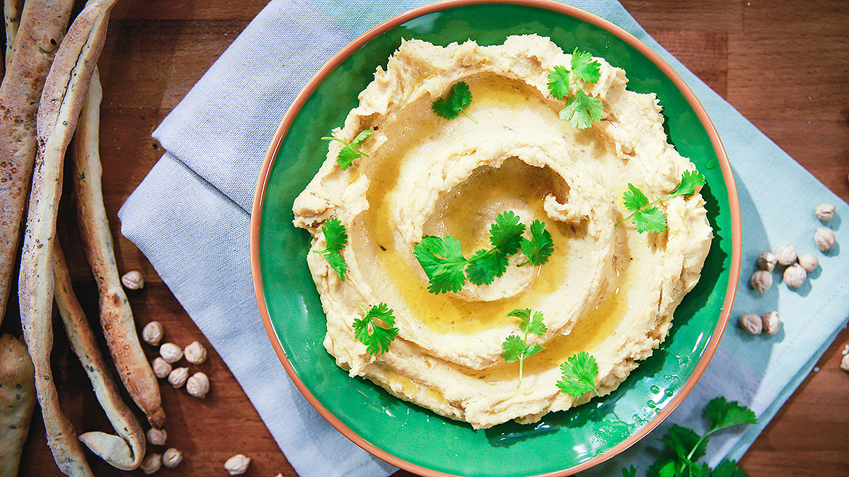 Hummus z marynowanym czosnkiem