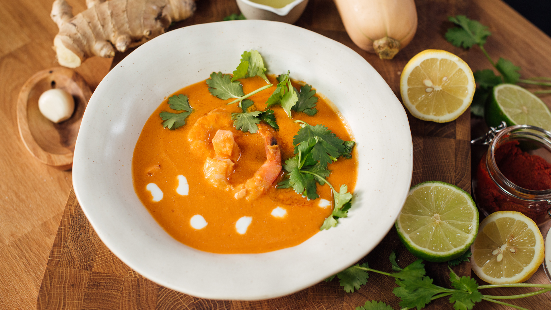 Orientalna zupa rybna