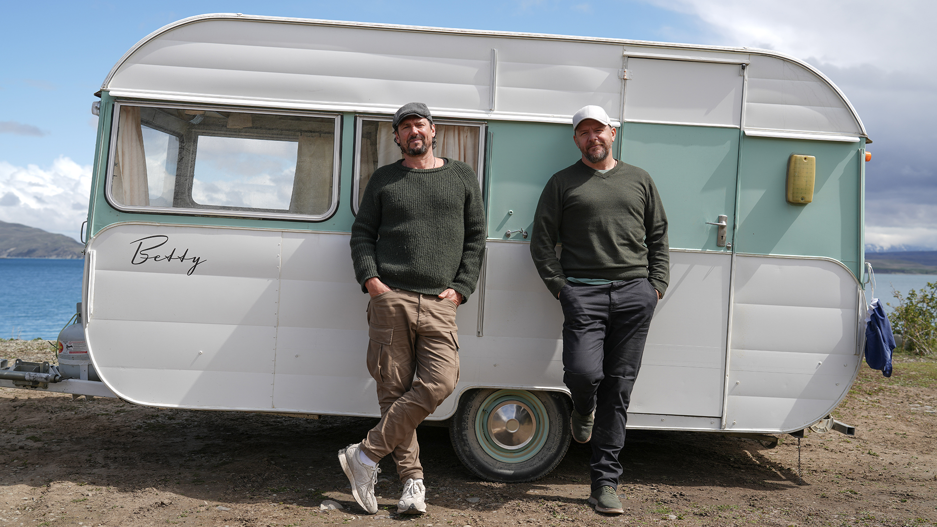 Colin i Manu – poza utartym szlakiem